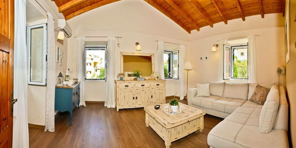 גאיוס Theano Cottage חדר תמונה